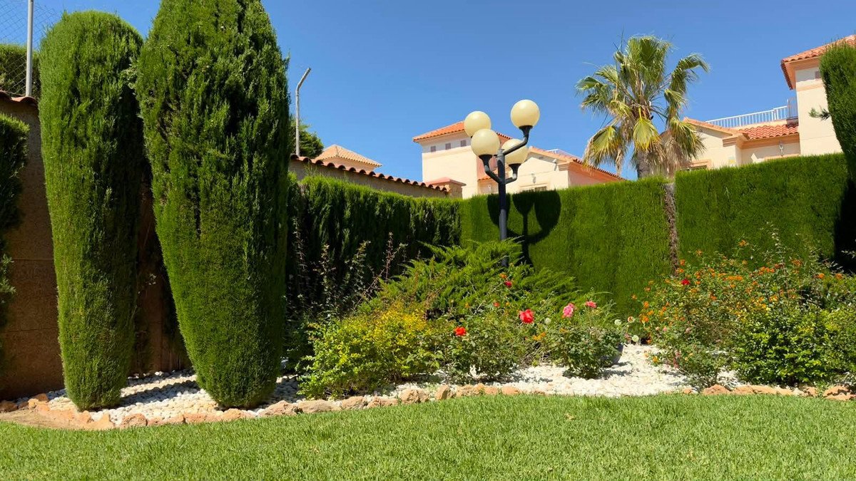 8 Bed Bungalow in Calpe