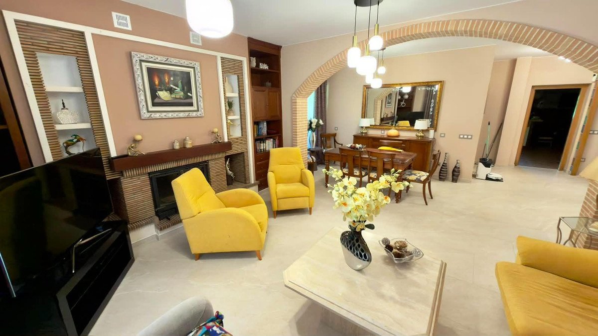 8 Bed Bungalow in Calpe