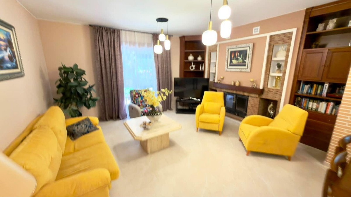 8 Bed Bungalow in Calpe