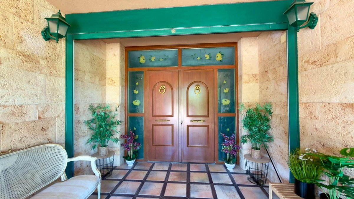 8 Bed Bungalow in Calpe