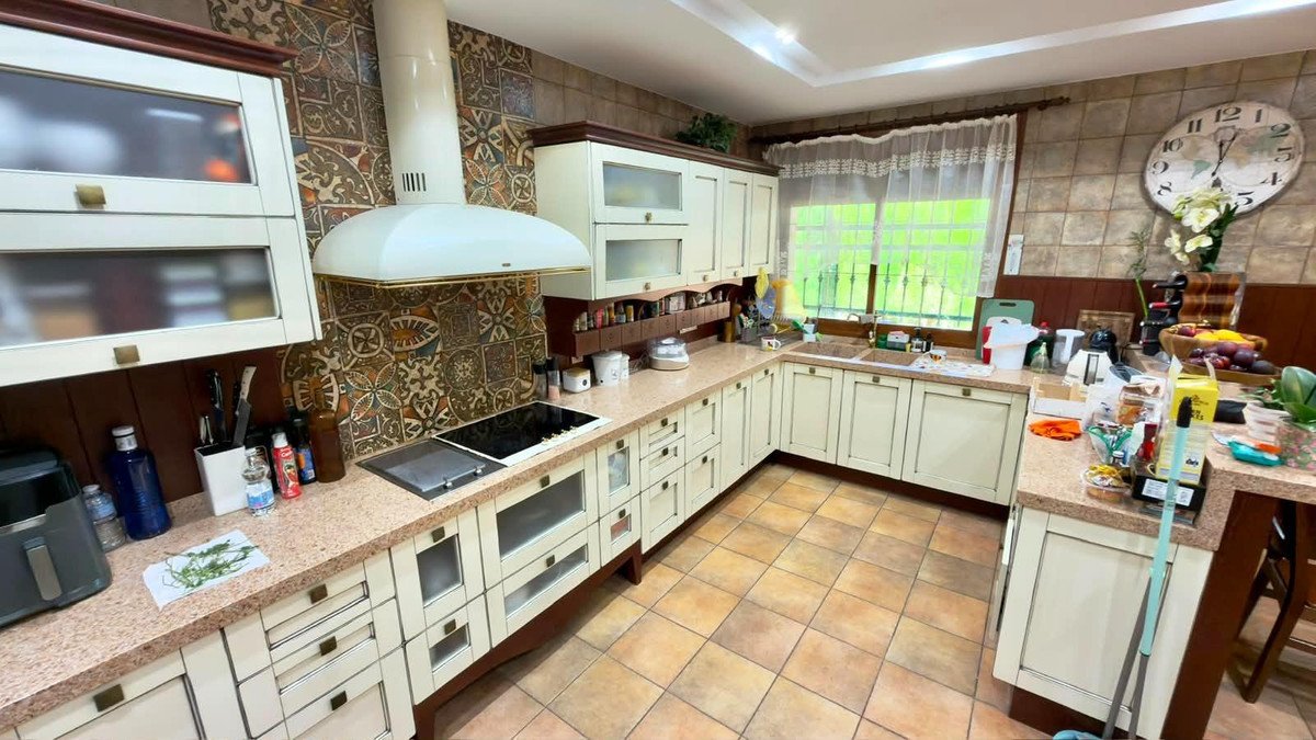 8 Bed Bungalow in Calpe