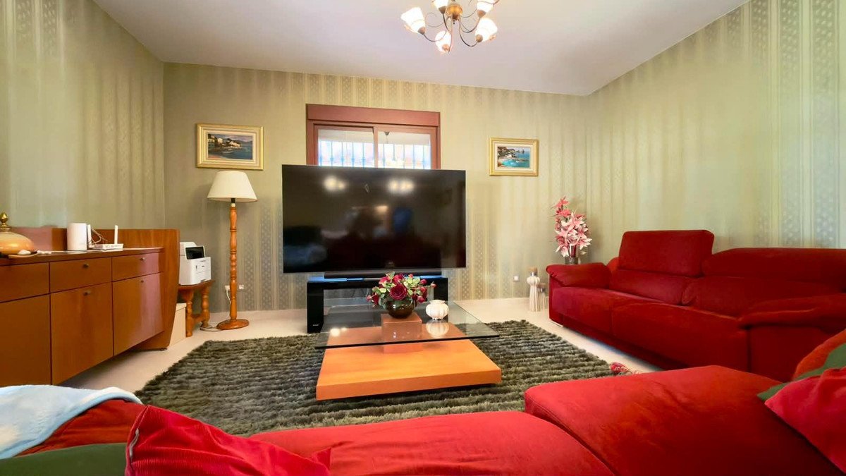 8 Bed Bungalow in Calpe