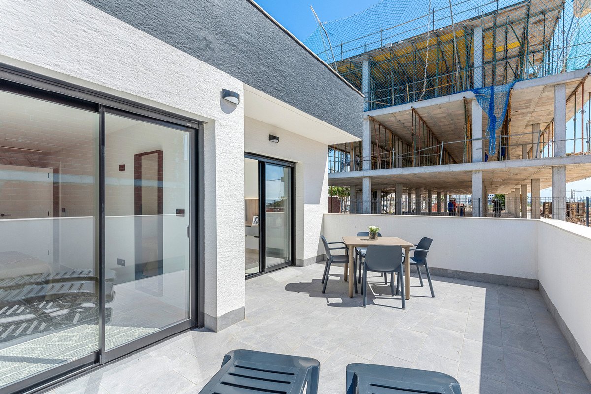 2 Bed New Development in Urbanización El Raso