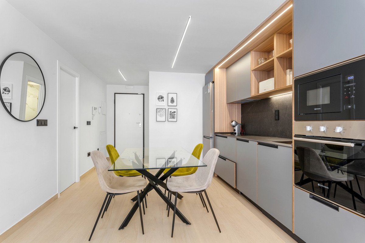 2 Bed New Development in Urbanización El Raso
