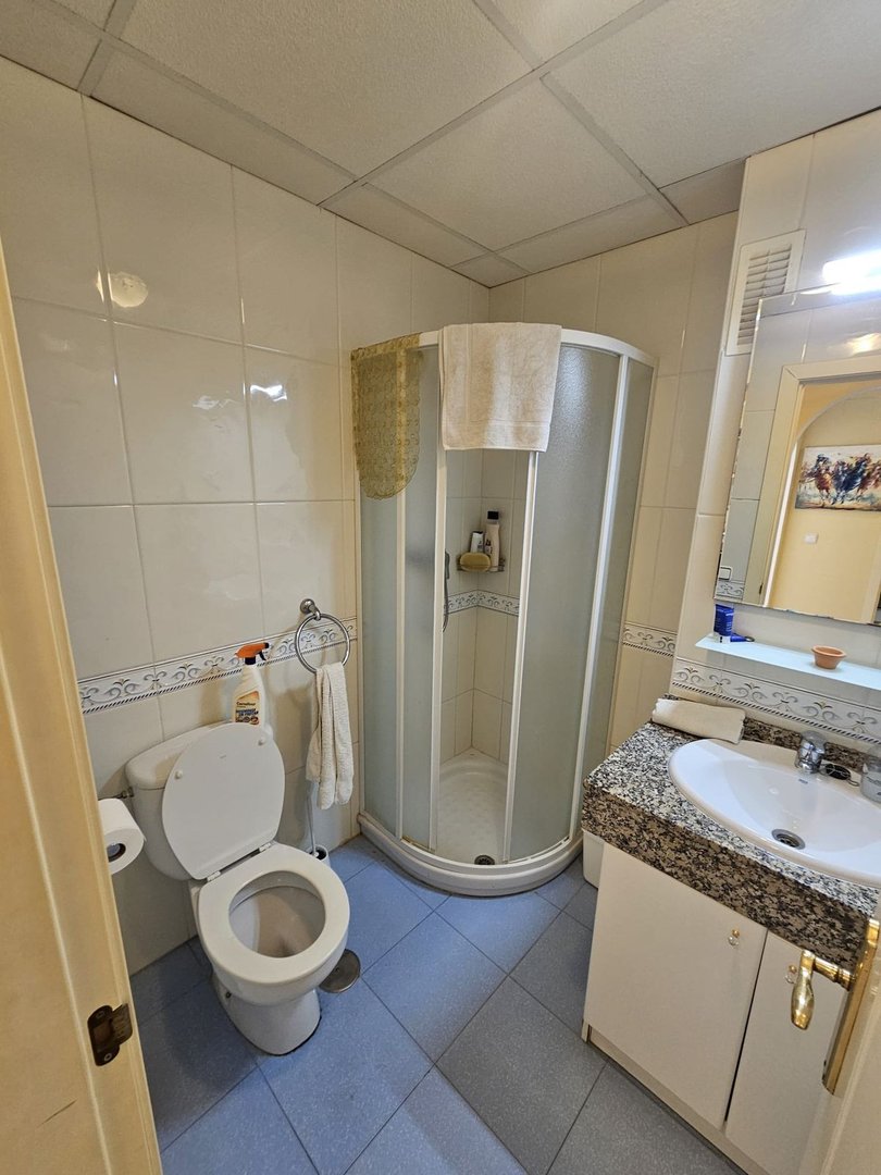 2 Bed Middle Floor Apartment in Riviera del Sol