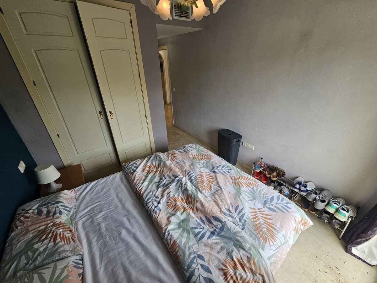 2 Bed Middle Floor Apartment in Riviera del Sol