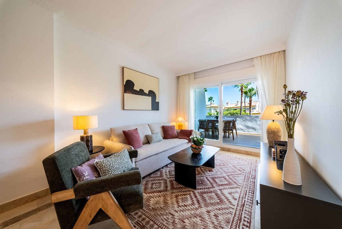2 Bed Ground Floor Apartment in Calanova Golf