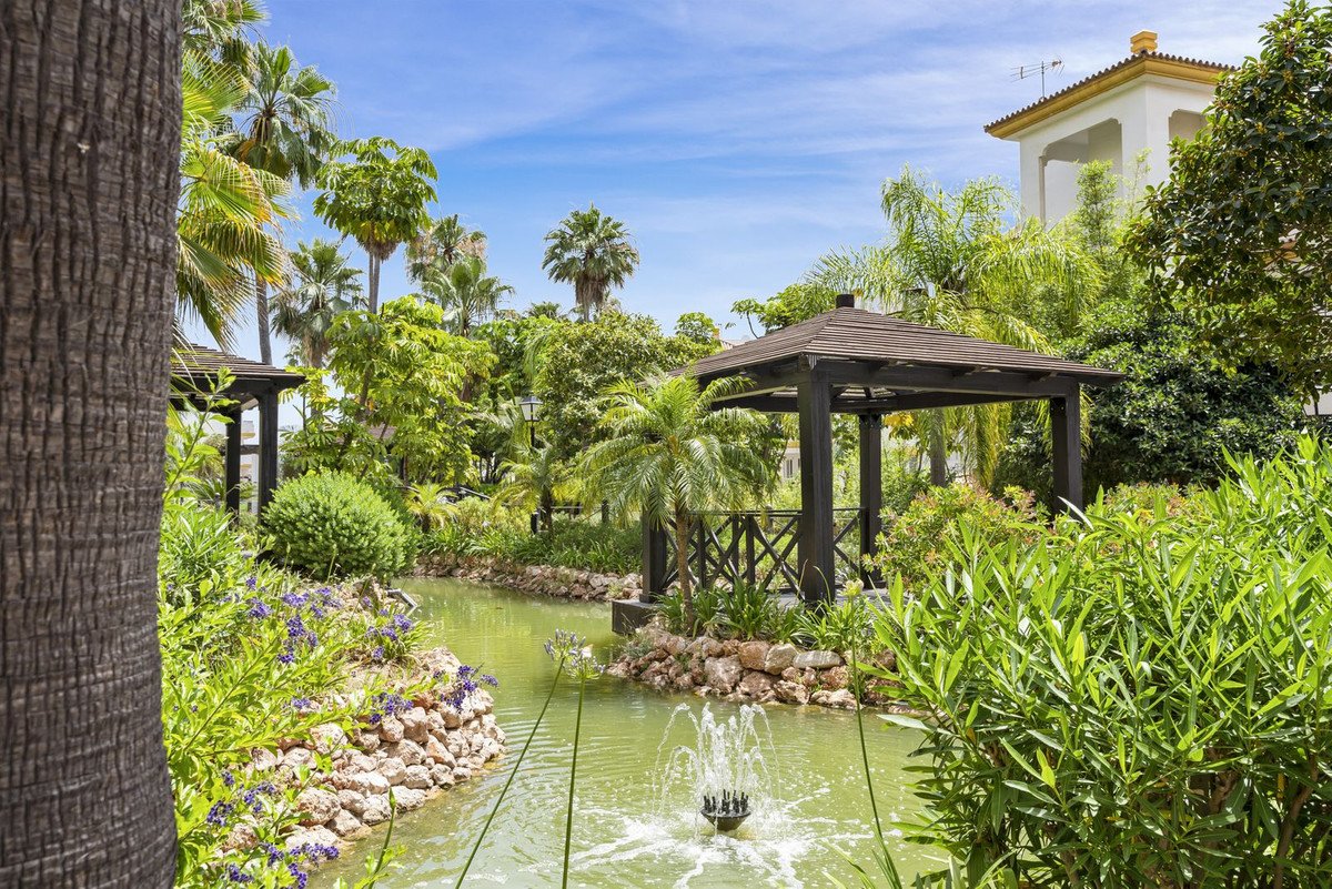 2 Bed Ground Floor Apartment in Calanova Golf