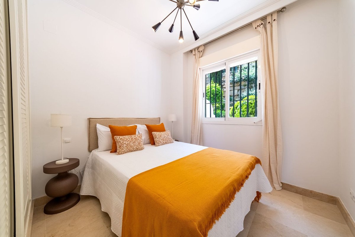 2 Bed Ground Floor Apartment in Calanova Golf