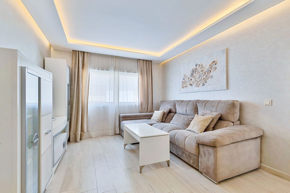 4 Bed Top Floor Apartment in La Cala de Mijas