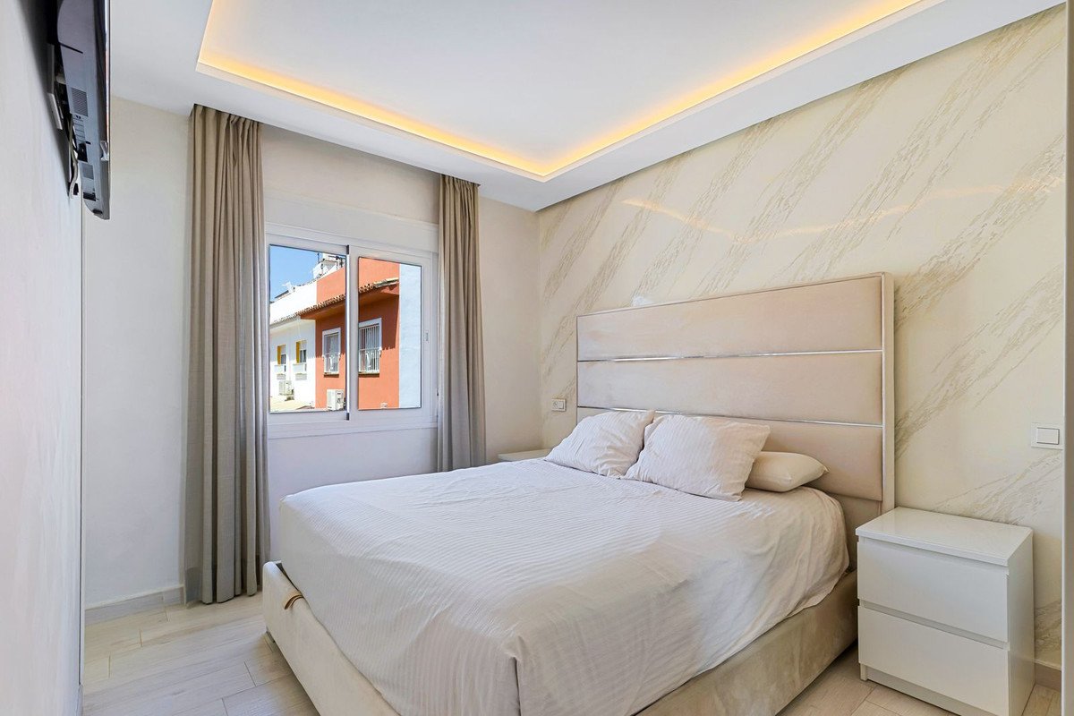 4 Bed Top Floor Apartment in La Cala de Mijas