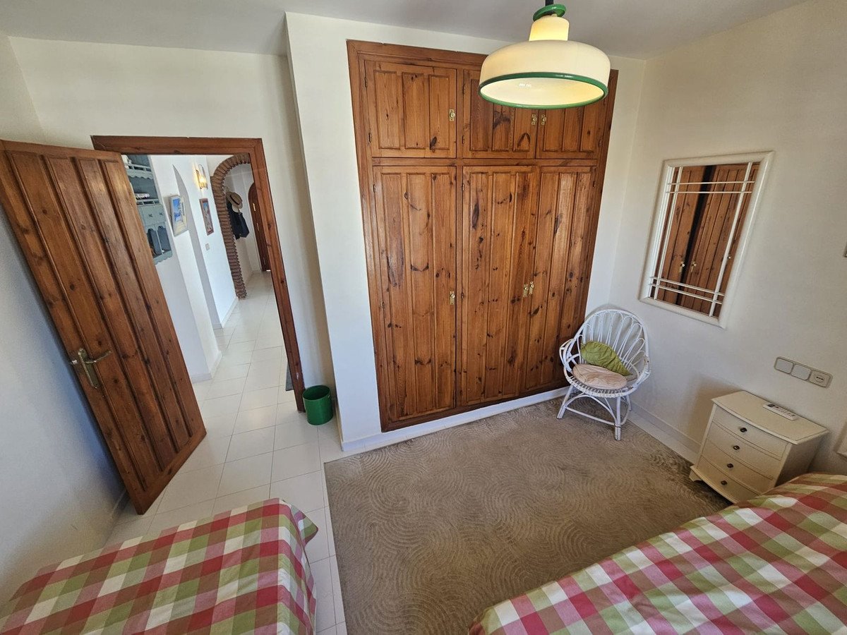 3 Bed Top Floor Apartment in Riviera del Sol