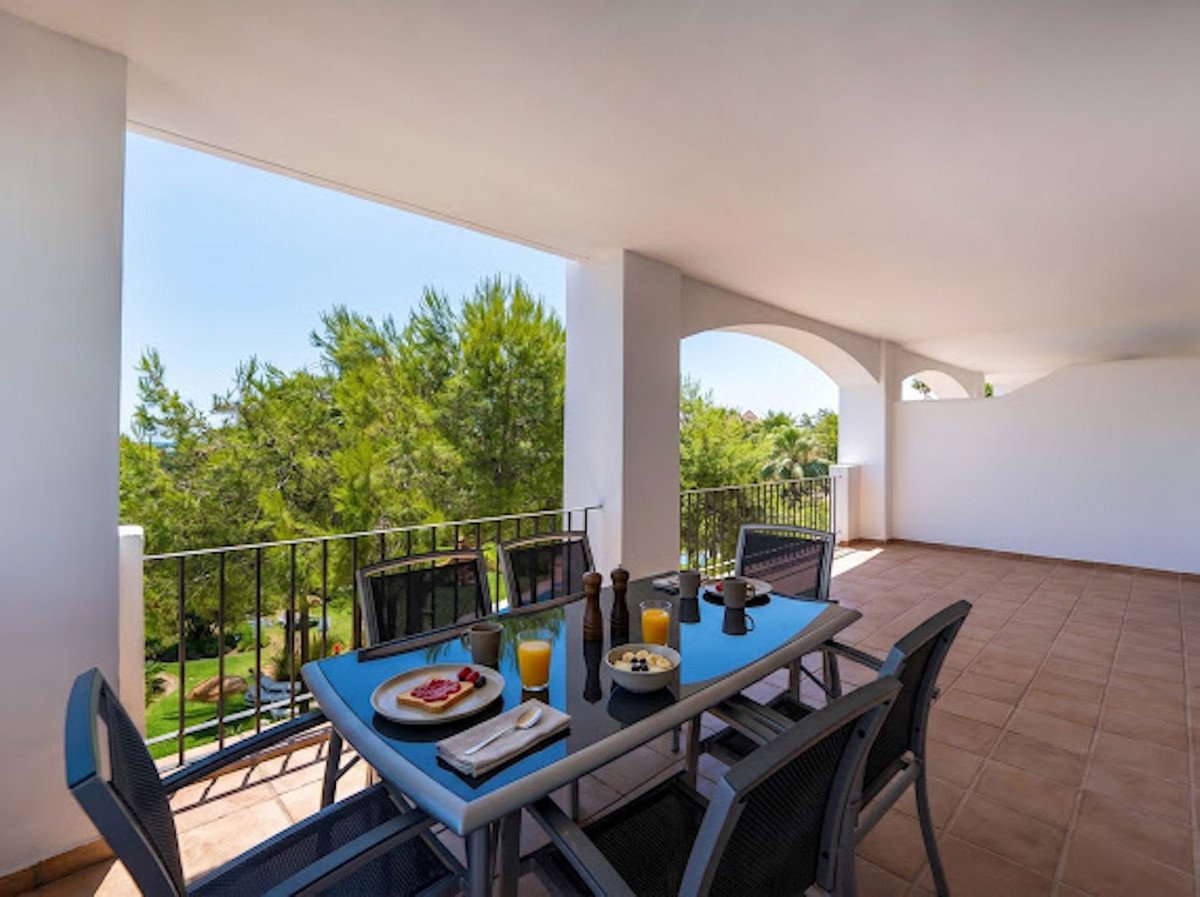3 Bed Middle Floor Apartment in La Quinta