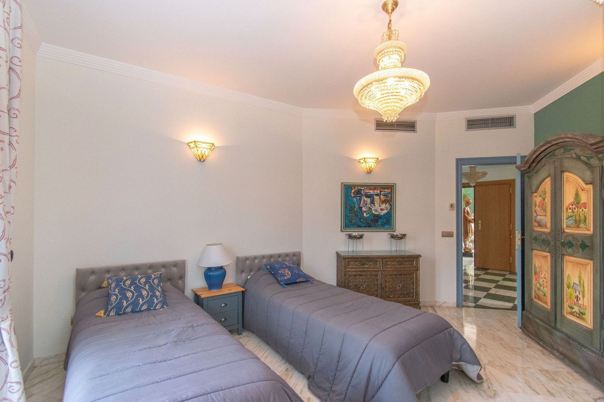 5 Bed Penthouse Duplex in Torrequebrada