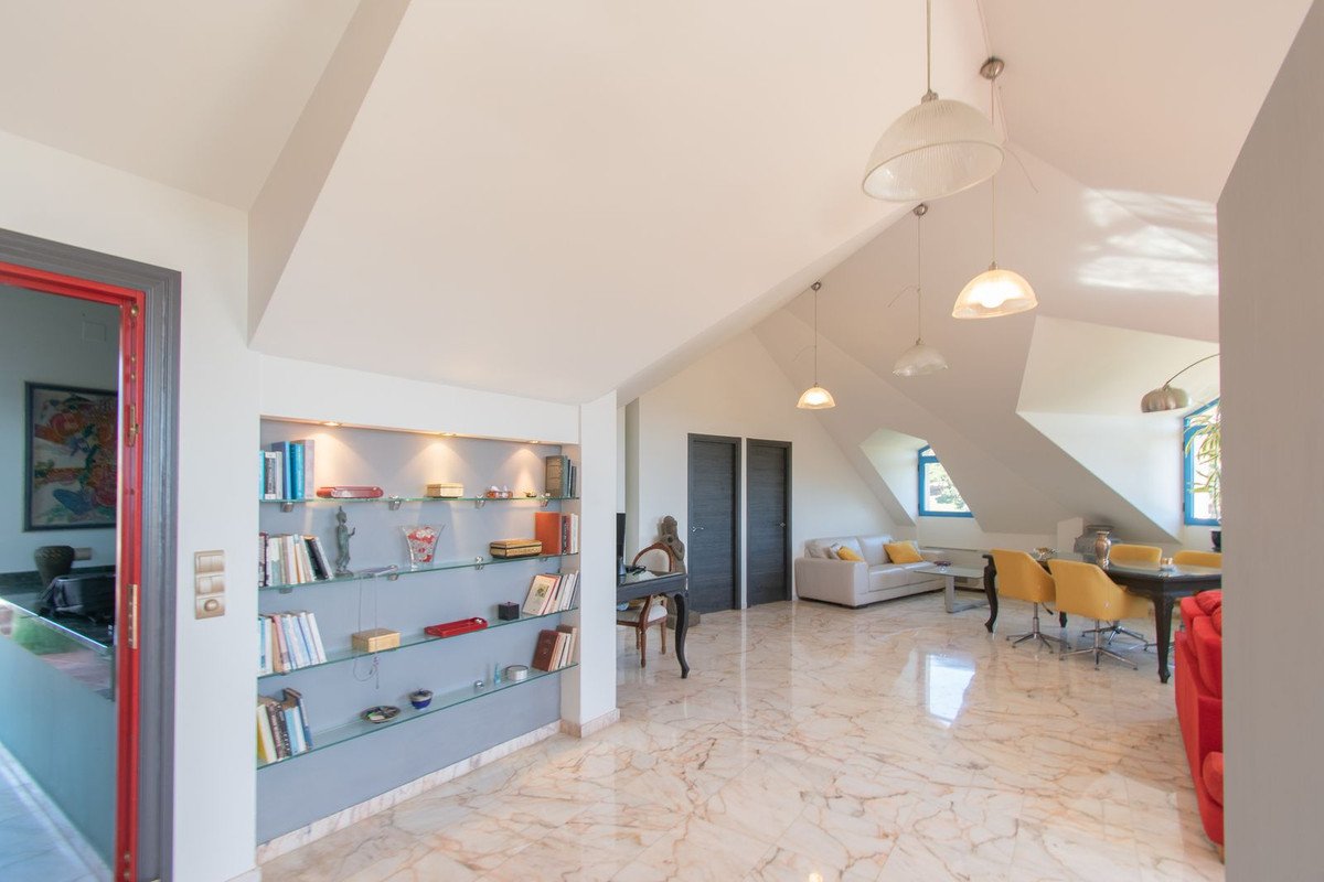 5 Bed Penthouse Duplex in Torrequebrada