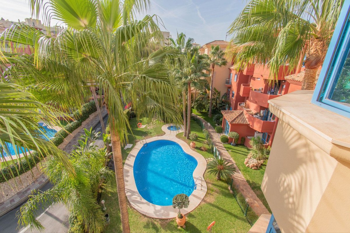 5 Bed Penthouse Duplex in Torrequebrada
