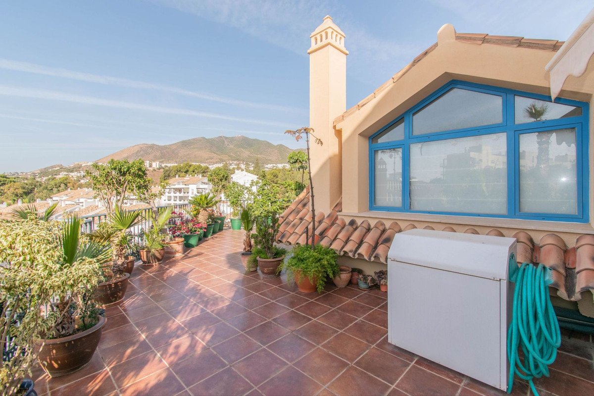 5 Bed Penthouse Duplex in Torrequebrada