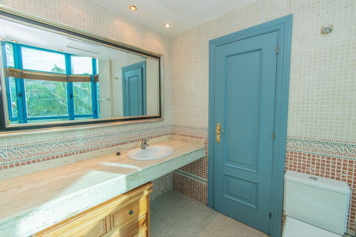5 Bed Penthouse Duplex in Torrequebrada