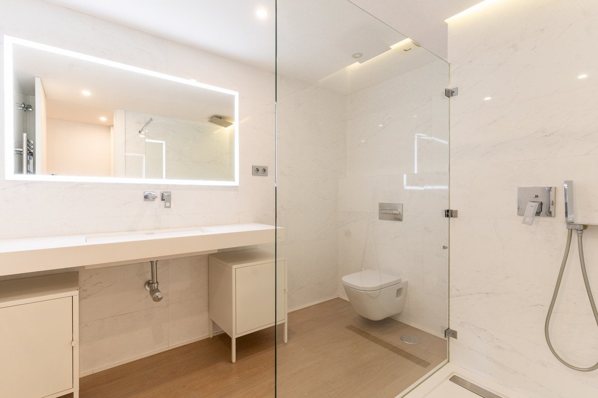 3 Bed Middle Floor Apartment in Málaga Centro