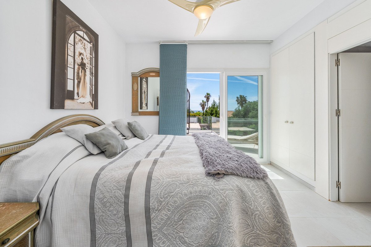 3 Bed Detached Villa in Estepona
