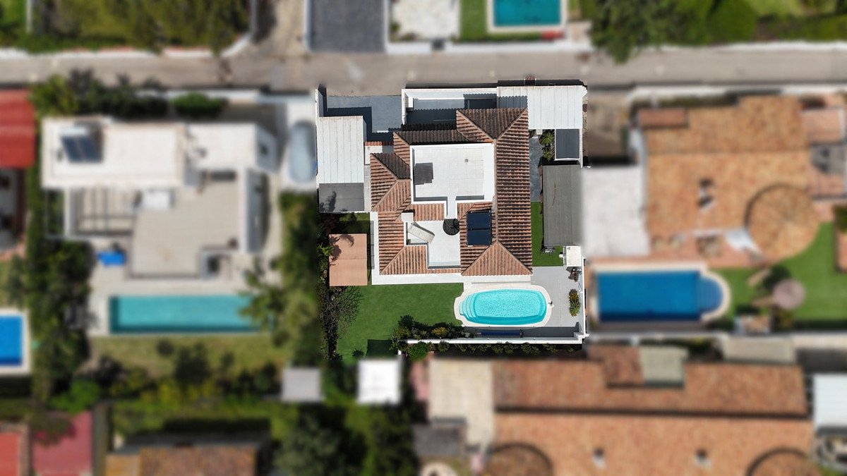3 Bed Detached Villa in Estepona