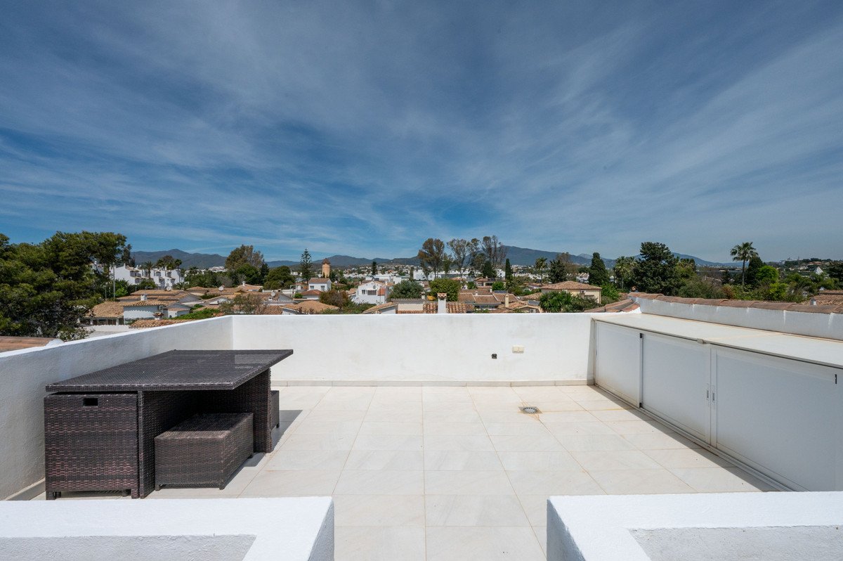 3 Bed Detached Villa in Estepona