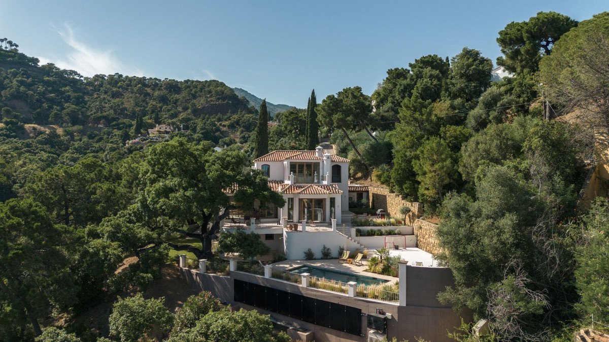 4 Bed Detached Villa in El Madroñal