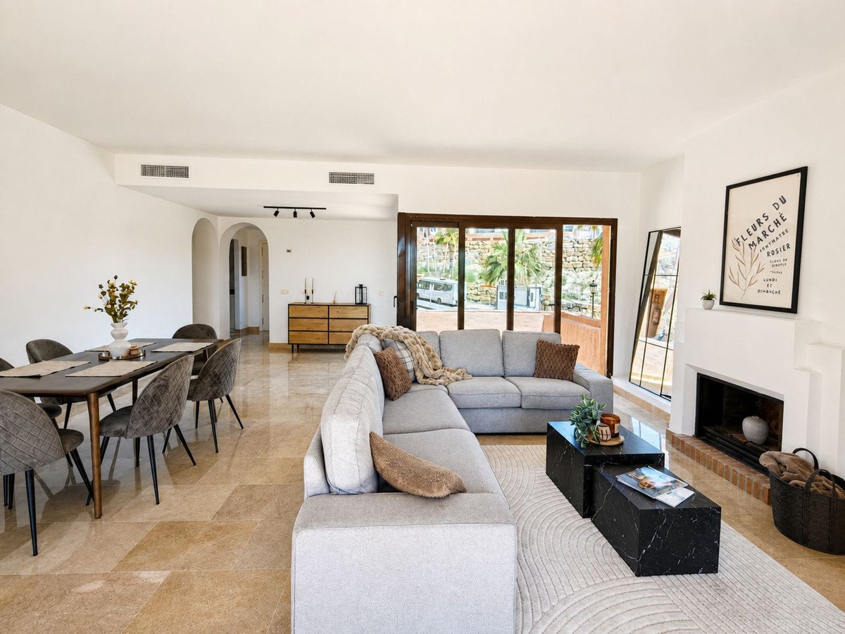 3 Bed Penthouse in San Luis de Sabinillas