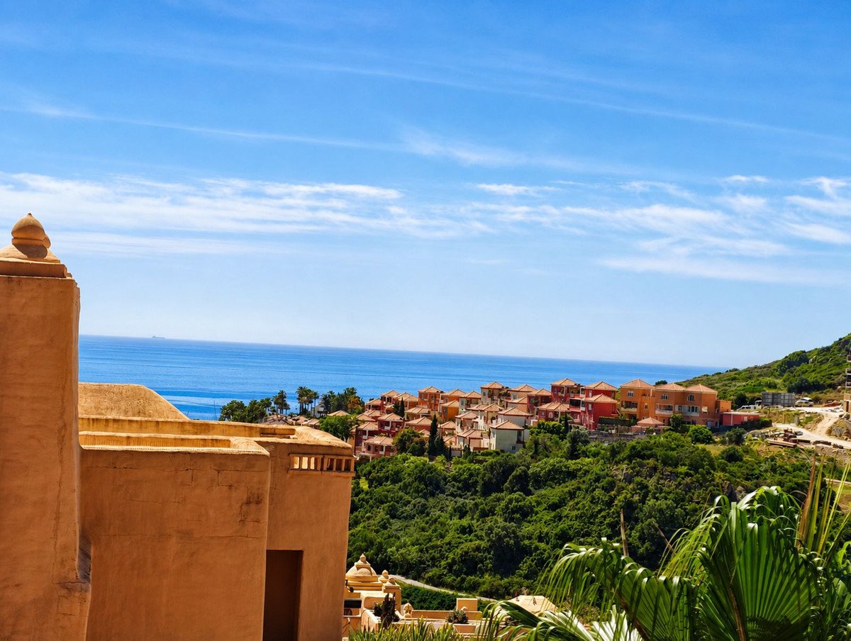 3 Bed Penthouse in San Luis de Sabinillas