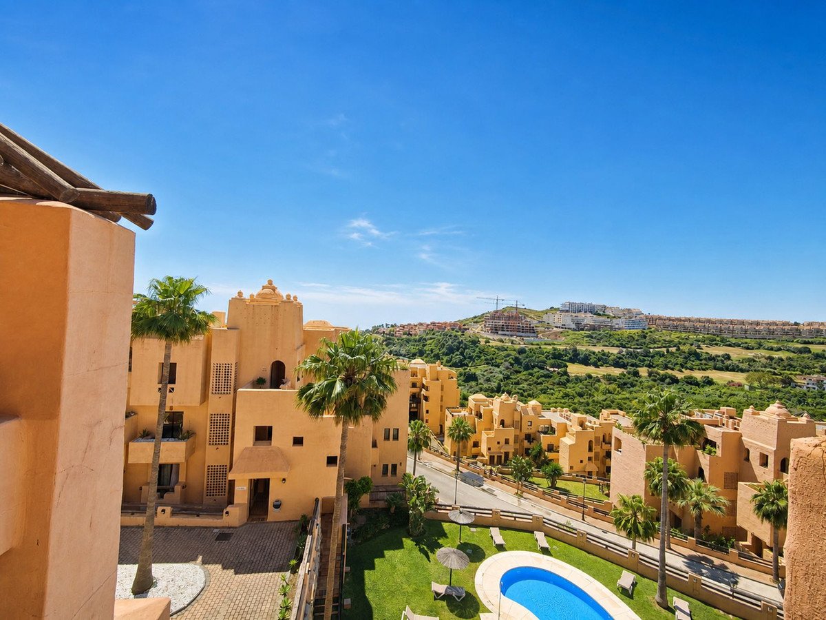 3 Bed Penthouse in San Luis de Sabinillas