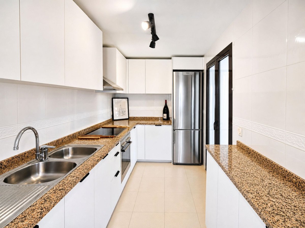 3 Bed Penthouse in San Luis de Sabinillas