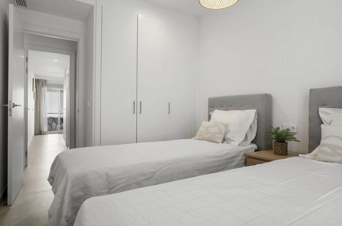 3 Bed Middle Floor Apartment in Cancelada