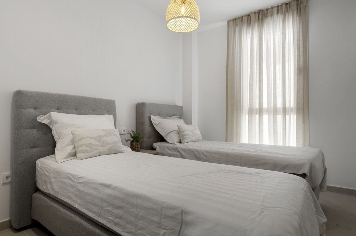 3 Bed Middle Floor Apartment in Cancelada