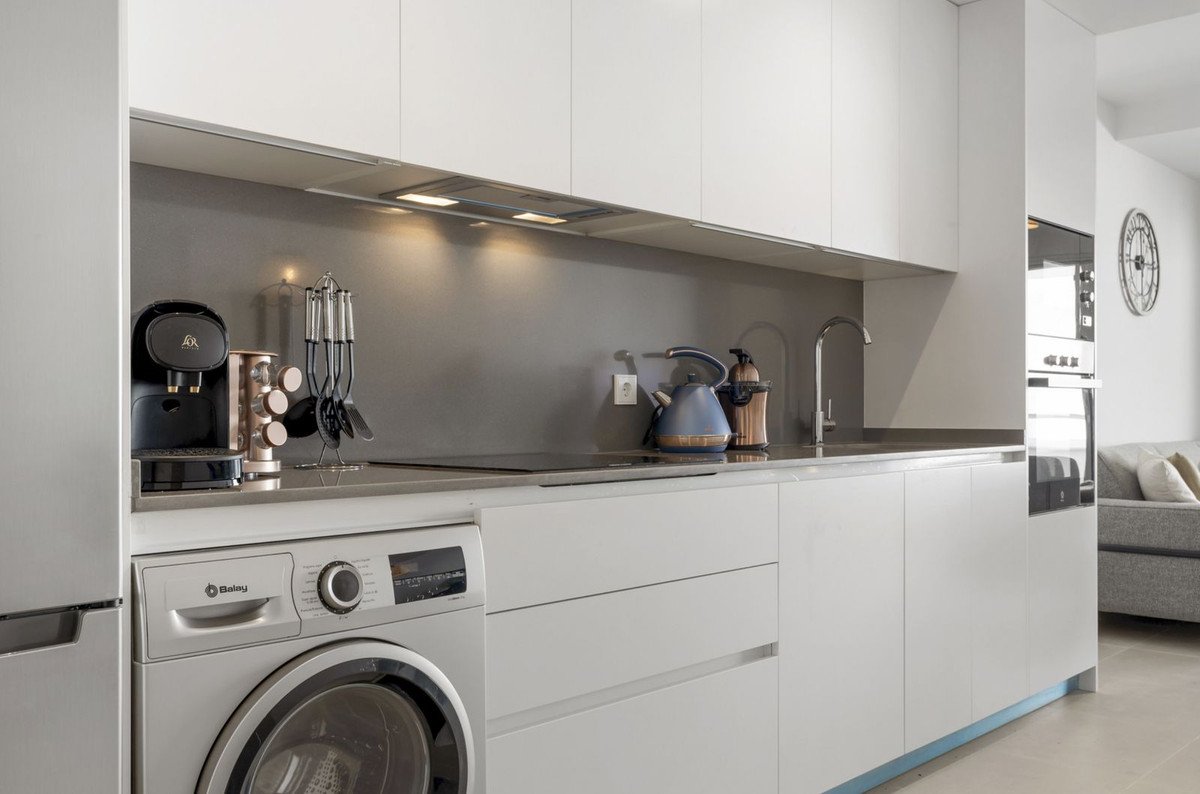3 Bed Middle Floor Apartment in Cancelada