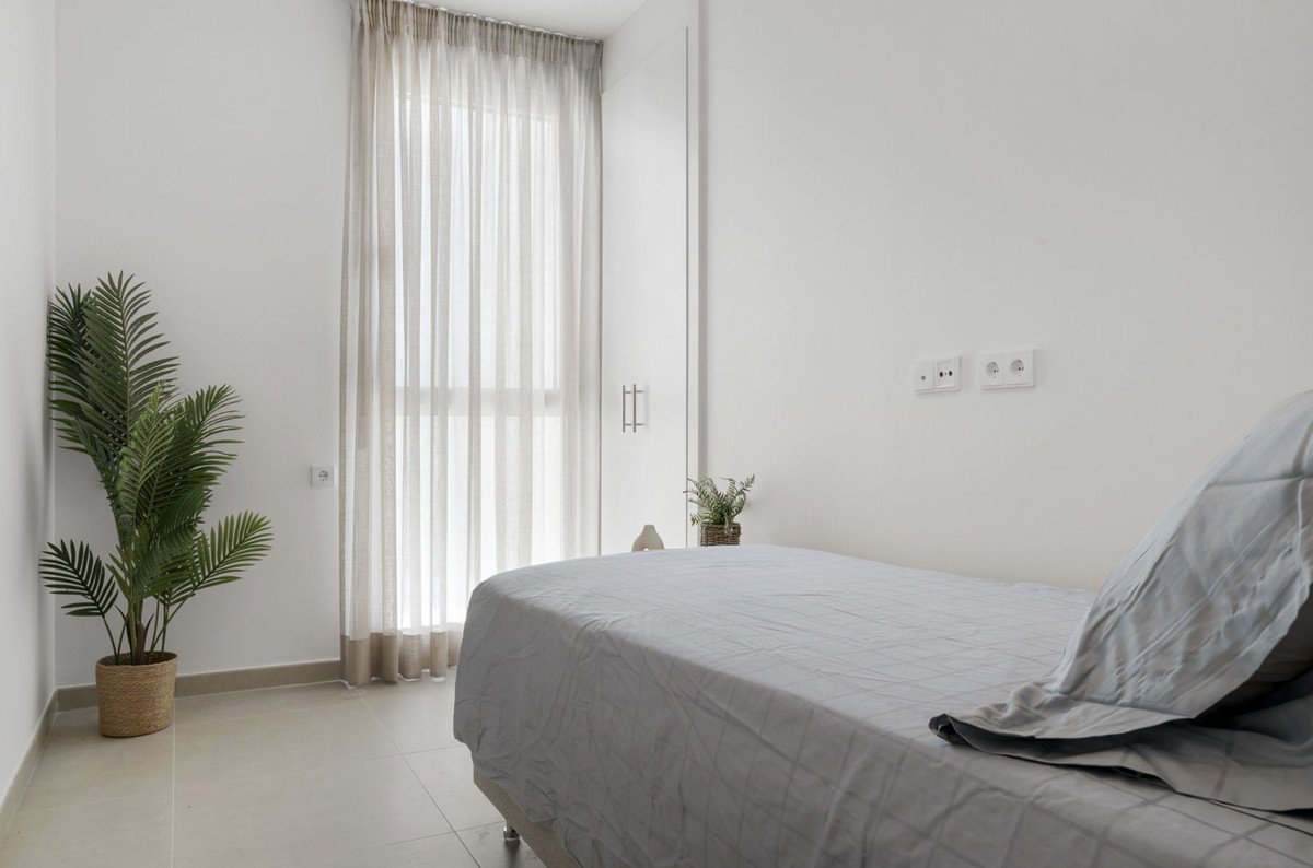 3 Bed Middle Floor Apartment in Cancelada