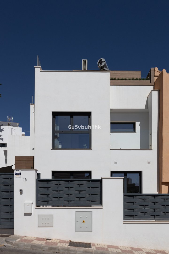 3 Bed Detached Villa in Fuengirola