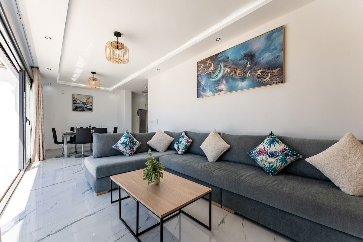 4 Bed Detached Villa in Riviera del Sol