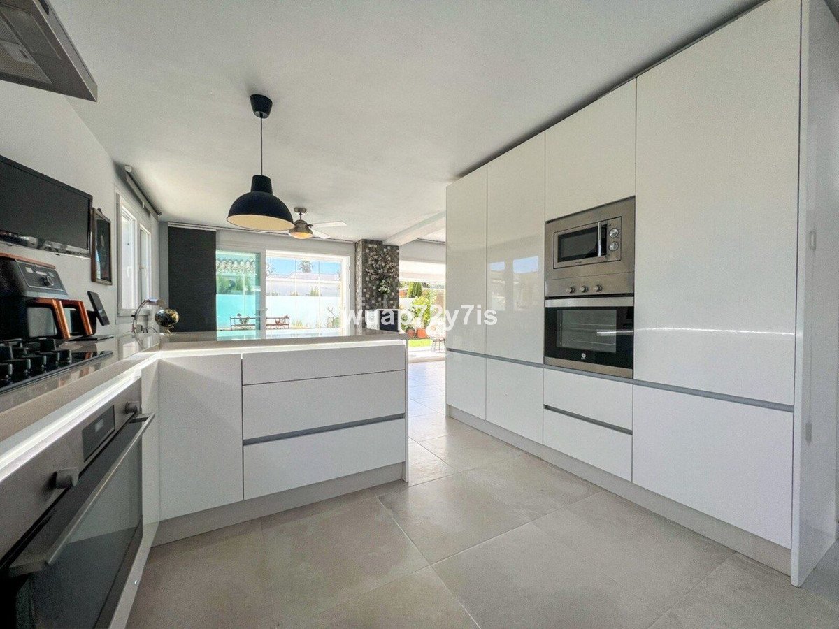 3 Bed Detached Villa in Costalita