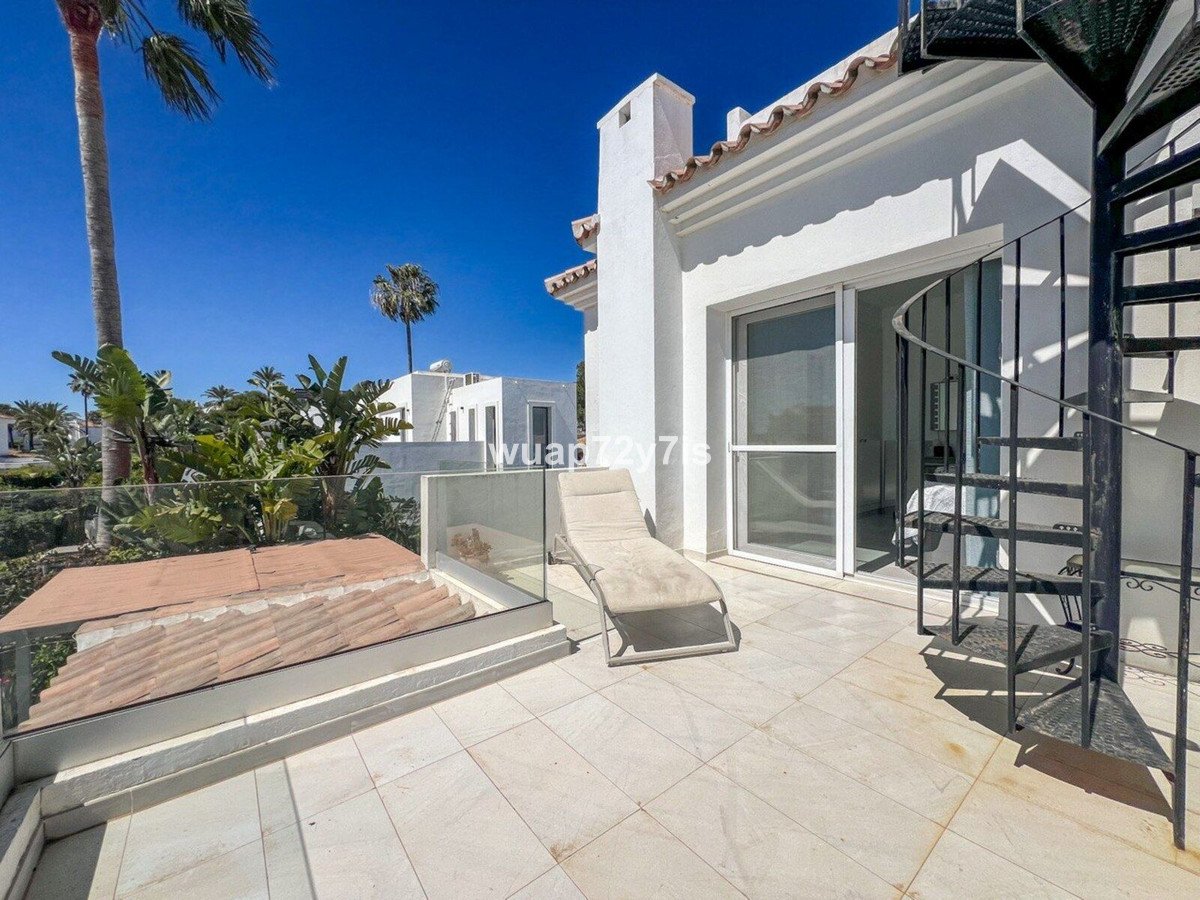 3 Bed Detached Villa in Costalita
