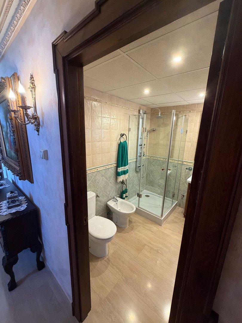 5 Bed Detached Villa in Antequera