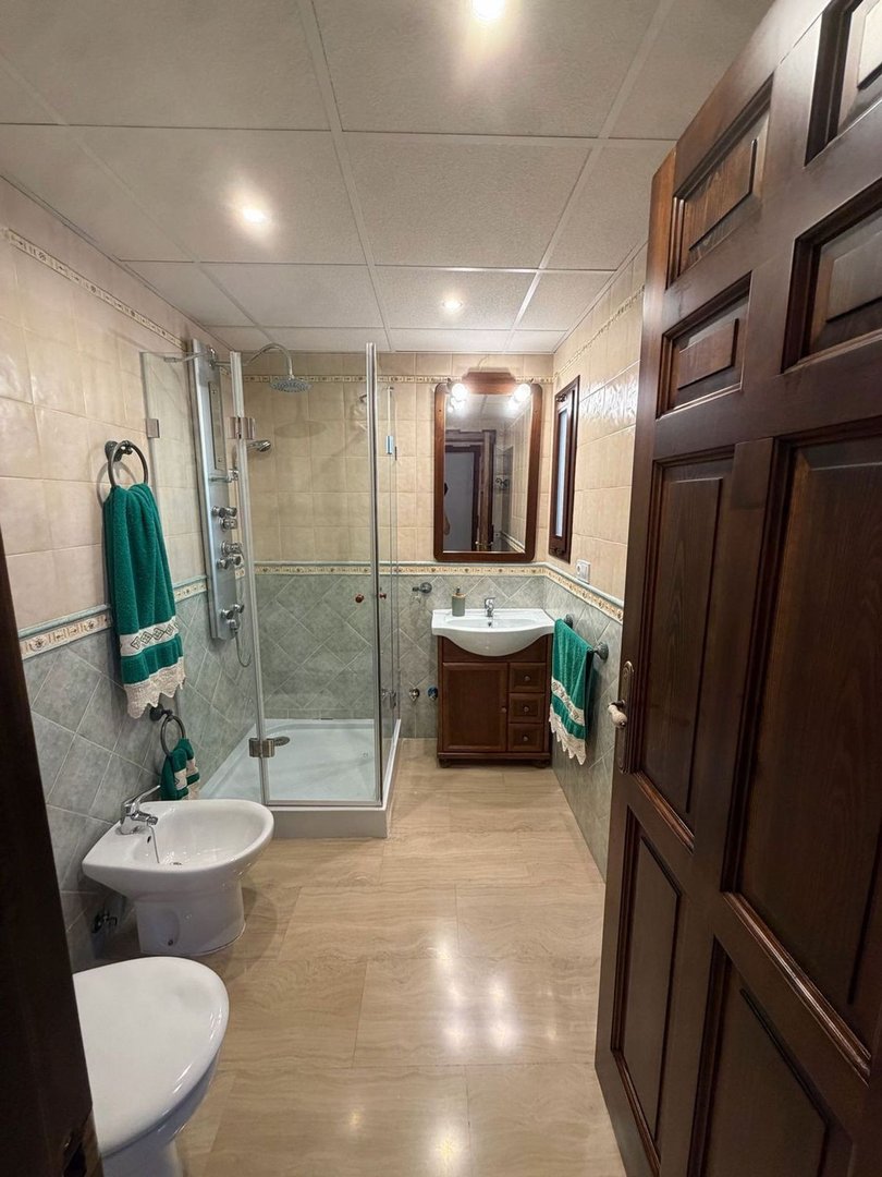 5 Bed Detached Villa in Antequera