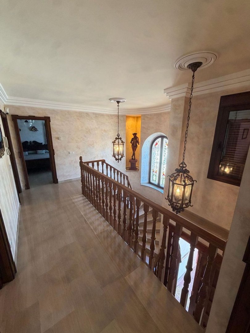 5 Bed Detached Villa in Antequera