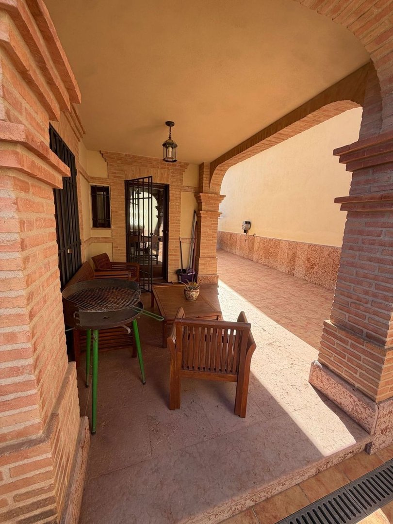 5 Bed Detached Villa in Antequera