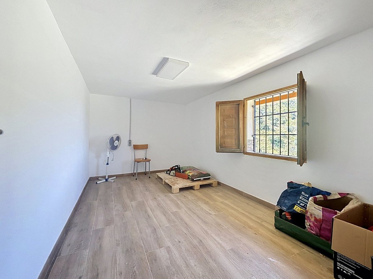 2 Bed Finca - Cortijo in Totalán
