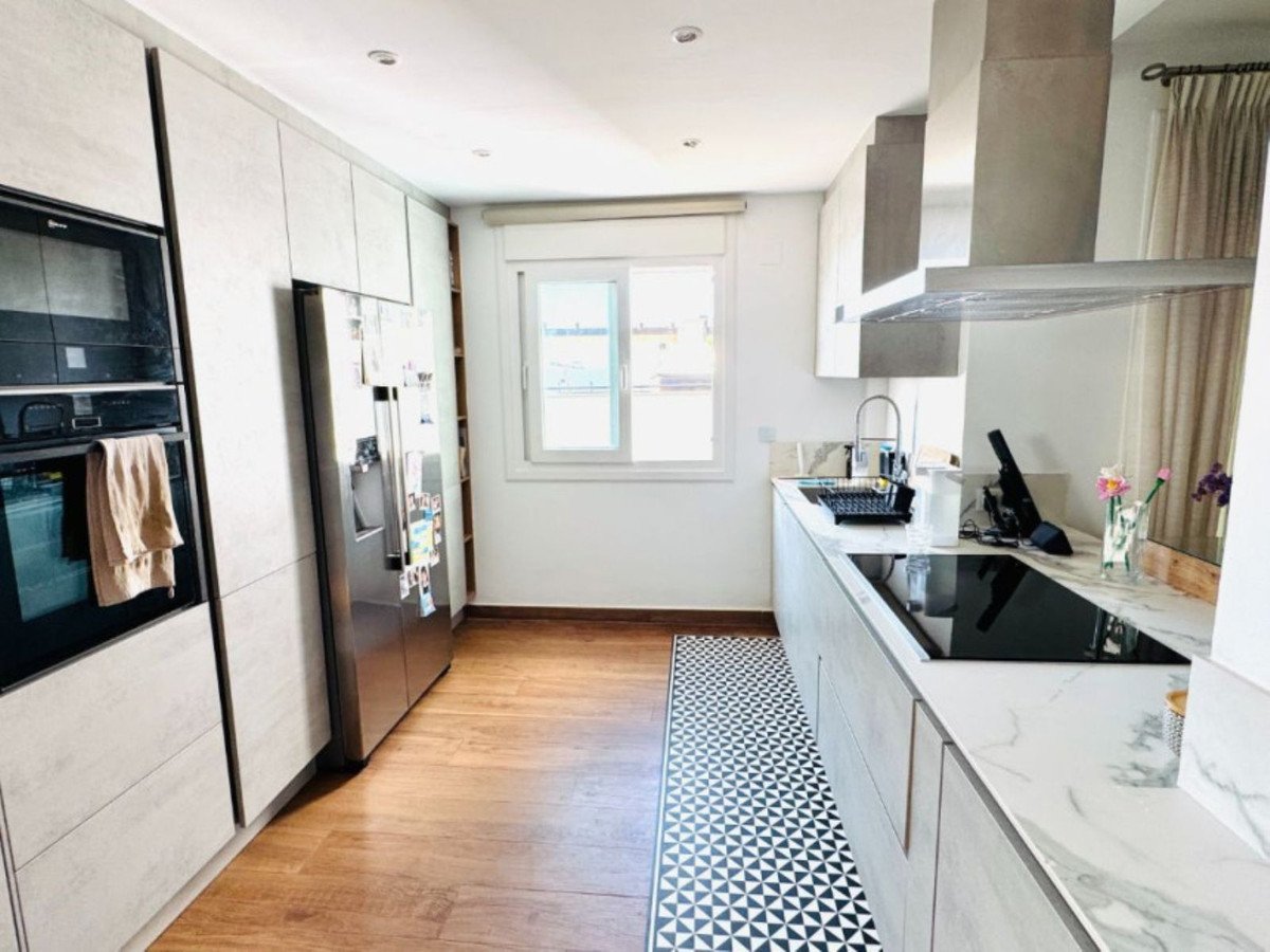 3 Bed Duplex in Marbella