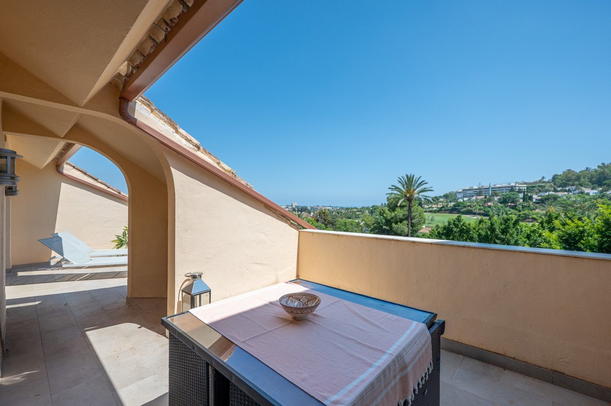 3 Bed Penthouse Duplex in Nueva Andalucía