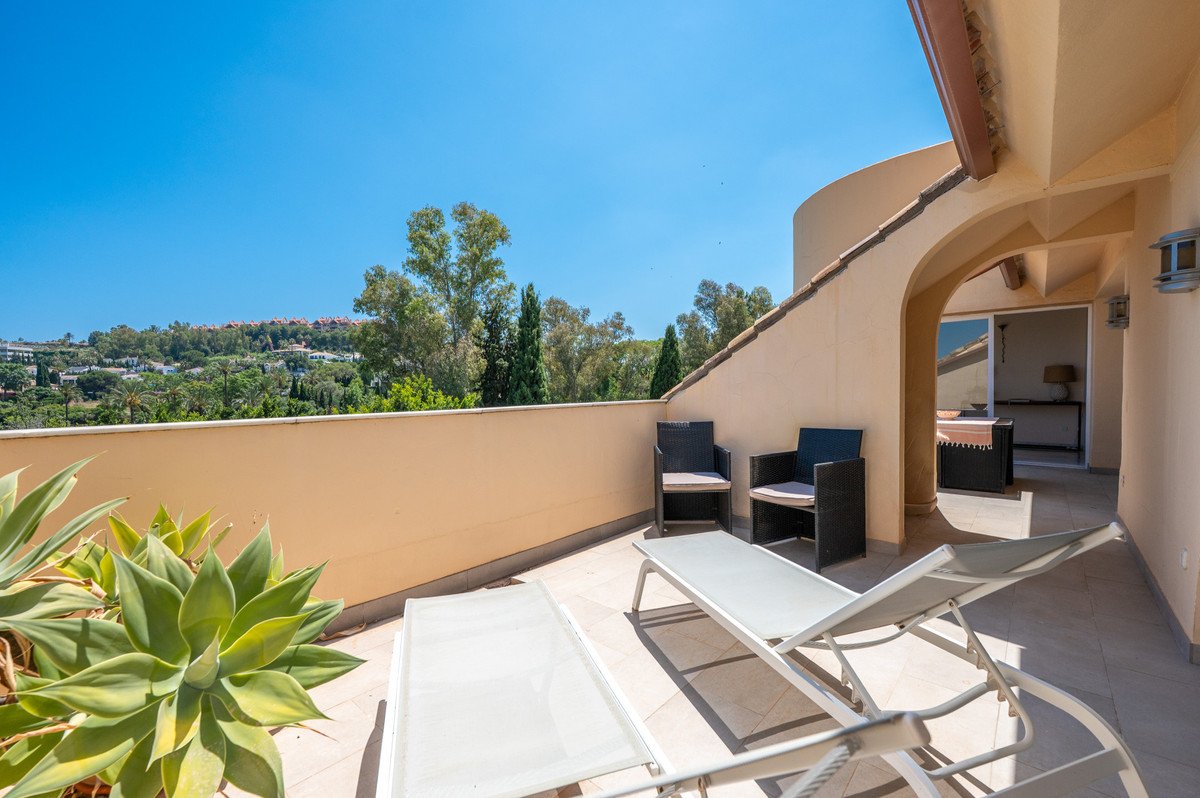 3 Bed Penthouse Duplex in Nueva Andalucía