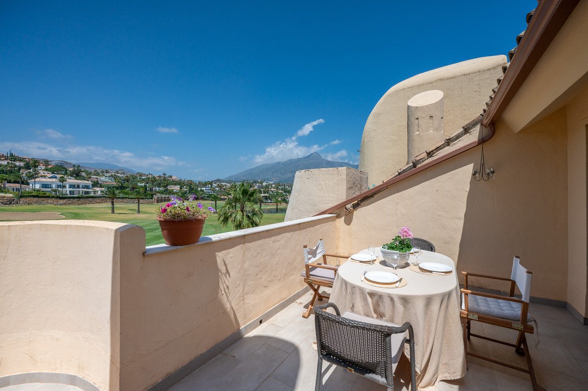 3 Bed Penthouse Duplex in Nueva Andalucía