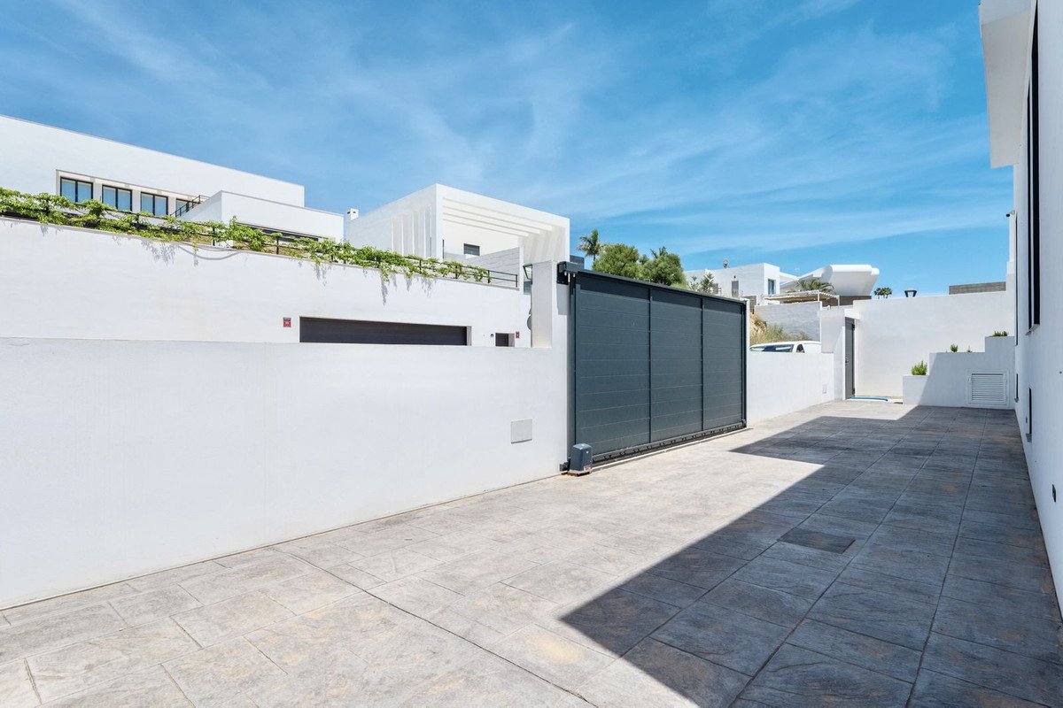2 Bed Detached Villa in Sierrezuela