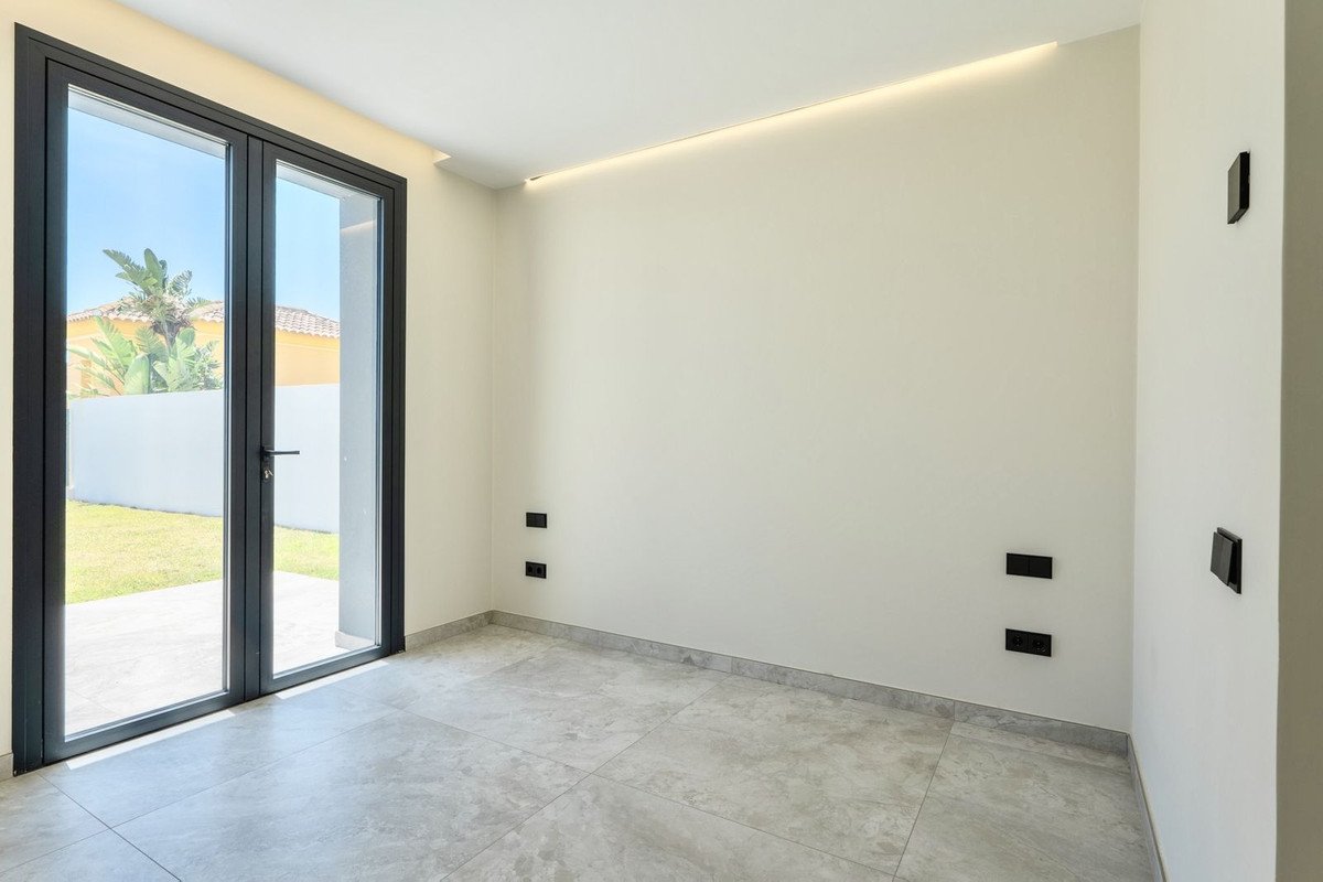 2 Bed Detached Villa in Sierrezuela